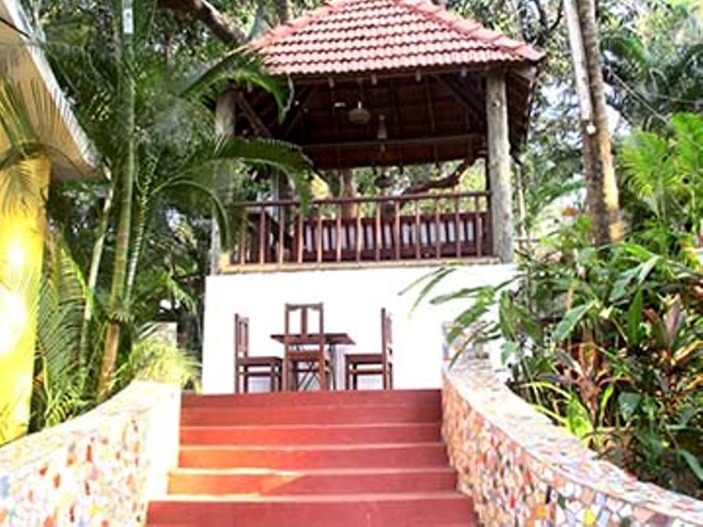Bella Anand Resort Vagator Bagian luar foto